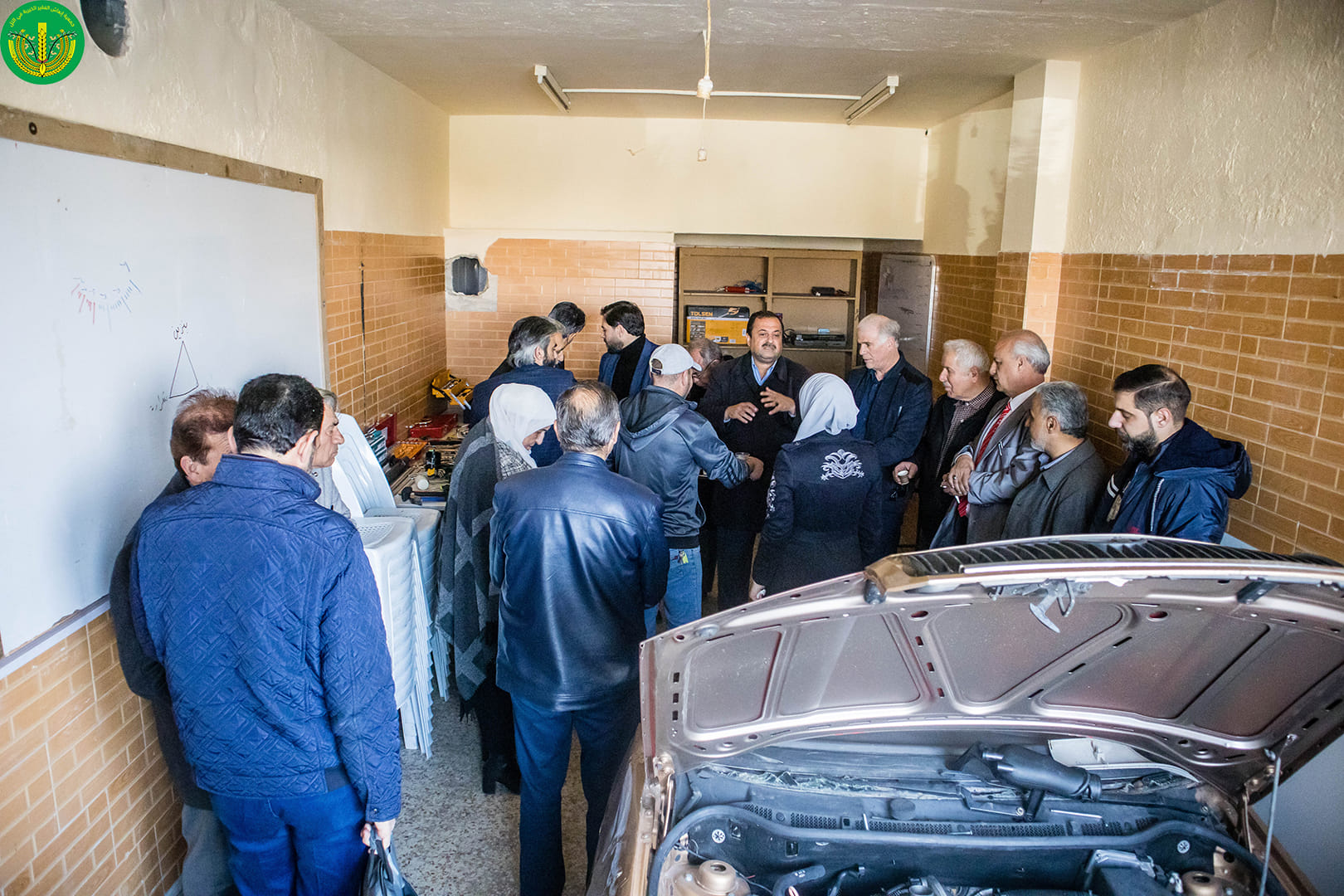 قاعة تدريب ميكانيك السيارات